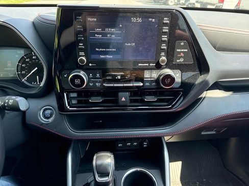 Used 2021 Toyota Highlander XSE AWD/4WD image 29