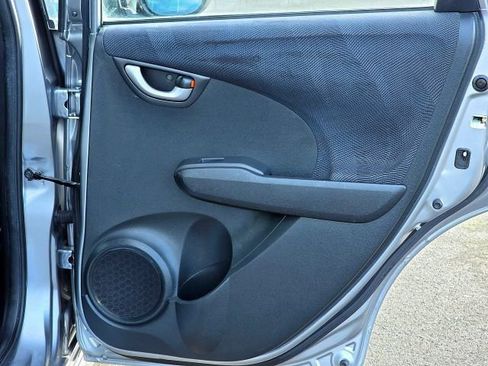 Used 2010 Honda Fit Sport image 31