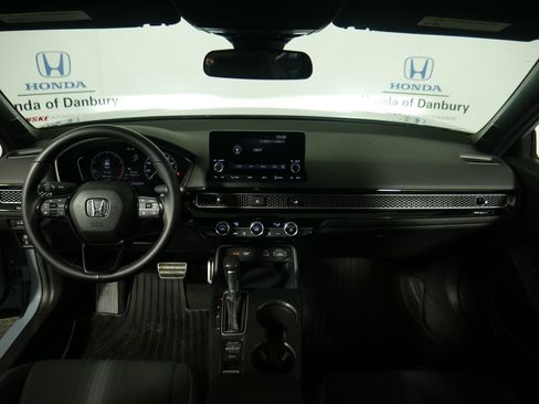 Used 2023 Honda Civic Sport image 11