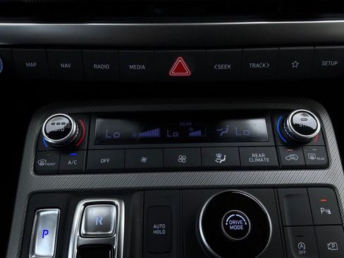 Used 2025 Hyundai Palisade SEL FWD image 30