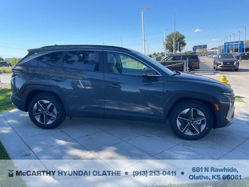 Certified 2025 Hyundai Tucson SEL image 17