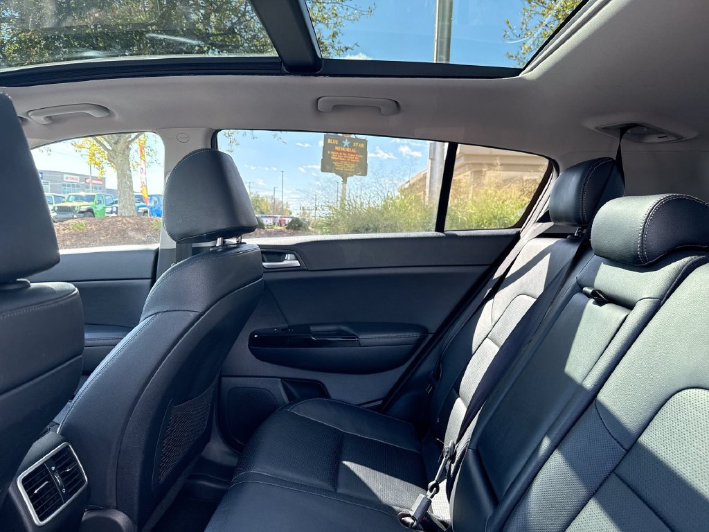Used 2018 Kia Sportage EX w/ EX Technology Package AWD/4WD image 12