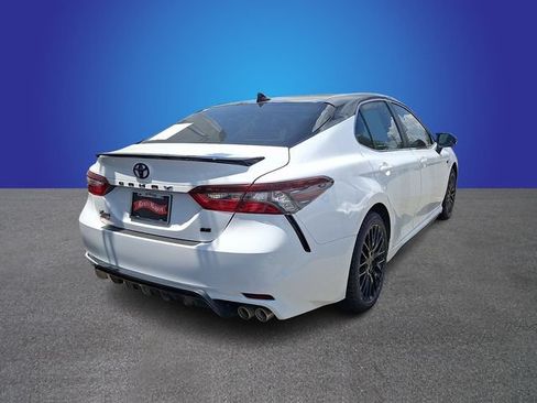 Used 2023 Toyota Camry SE FWD image 4