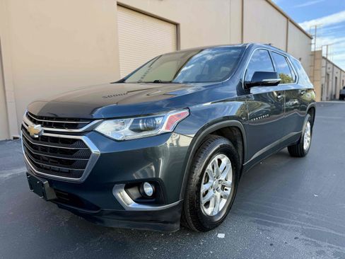 Used 2019 Chevrolet Traverse LT w/ LPO, Floor Liner Package FWD image 3