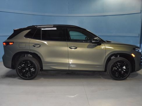 New 2026 Volkswagen Tiguan SE R-Line AWD/4WD image 18