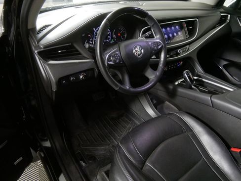 Used 2020 Buick Enclave Avenir w/ Avenir Technology Package AWD/4WD image 13