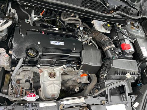 Used 2018 Honda CR-V LX image 3