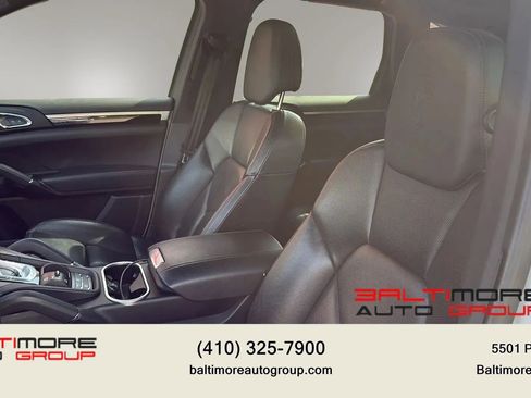 Used 2017 Porsche Cayenne Platinum Edition AWD/4WD image 10