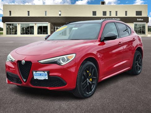 Used 2020 Alfa Romeo Stelvio Ti w/ Nero Edizione image 7