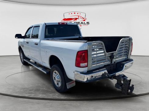 Used 2016 RAM 2500 Tradesman w/ Chrome Appearance Group AWD/4WD image 4