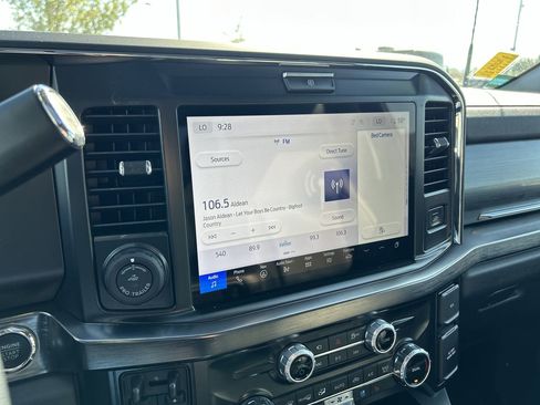 Used 2025 Ford F250 Lariat w/ Lariat Ultimate Package AWD/4WD image 28