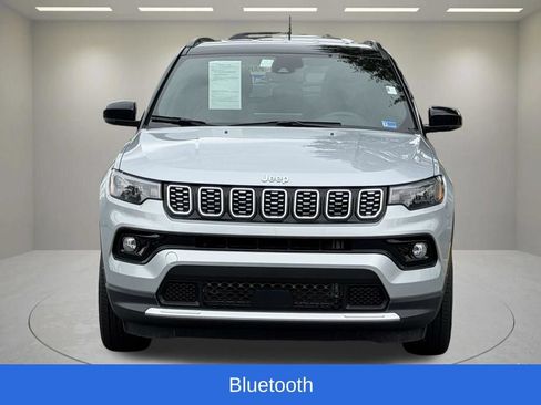Certified 2025 Jeep Compass Limited AWD/4WD image 5