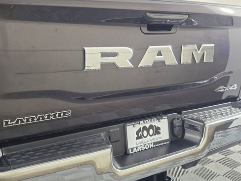 New 2026 RAM 2500 Laramie AWD/4WD image 14