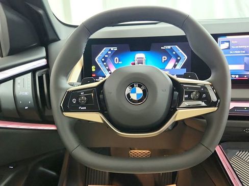 Used 2025 BMW X3 xDrive30i w/ Convenience Package image 21