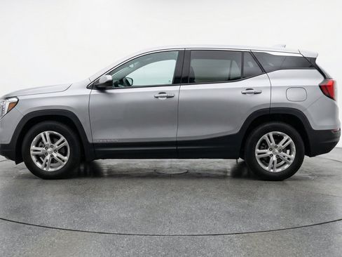 Used 2024 GMC Terrain SLE FWD image 5
