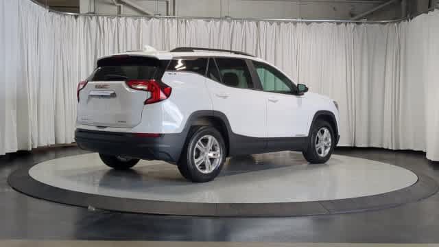 Used 2023 GMC Terrain SLE w/ Driver Convenience Package AWD/4WD image 8