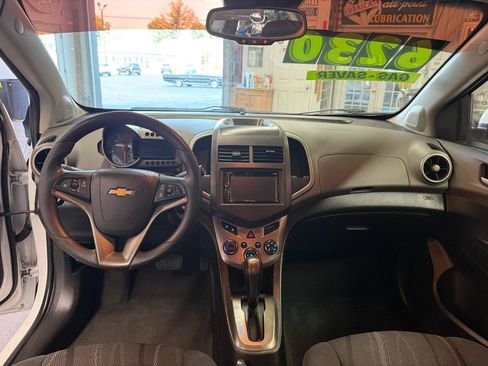 Used 2015 Chevrolet Sonic LT FWD image 12
