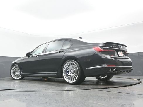Used 2022 BMW ALPINA B7 xDrive w/ Luxury Rear Seating Package image 34