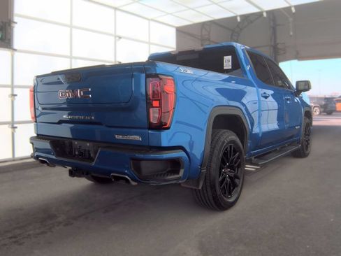 Used 2022 GMC Sierra 1500 Elevation w/ Elevation Premium Package AWD/4WD image 6