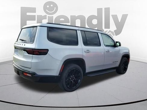 Used 2024 Jeep Wagoneer Series II w/ Convenience Group I AWD/4WD image 5