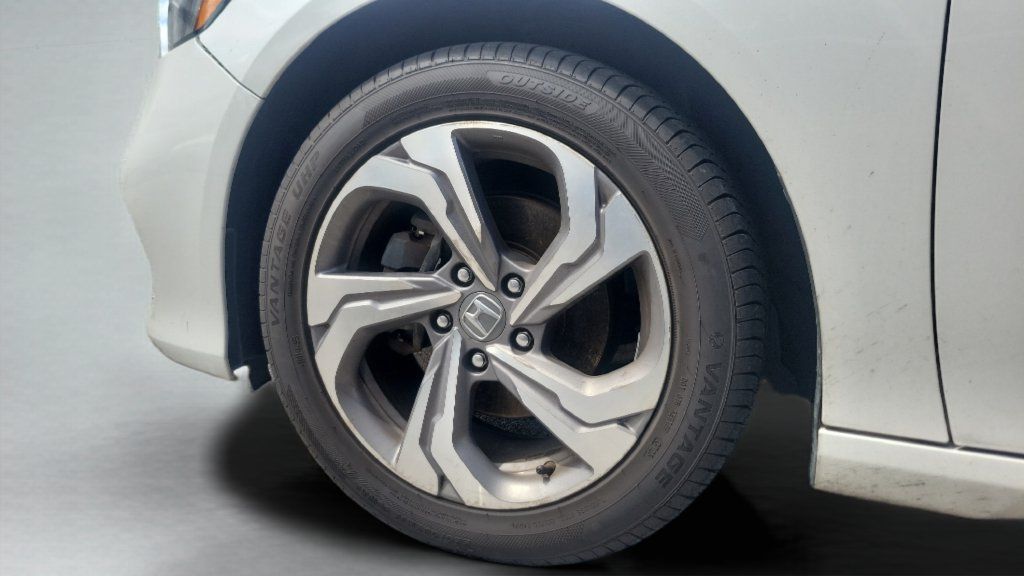 Used 2018 Honda Accord EX image 2