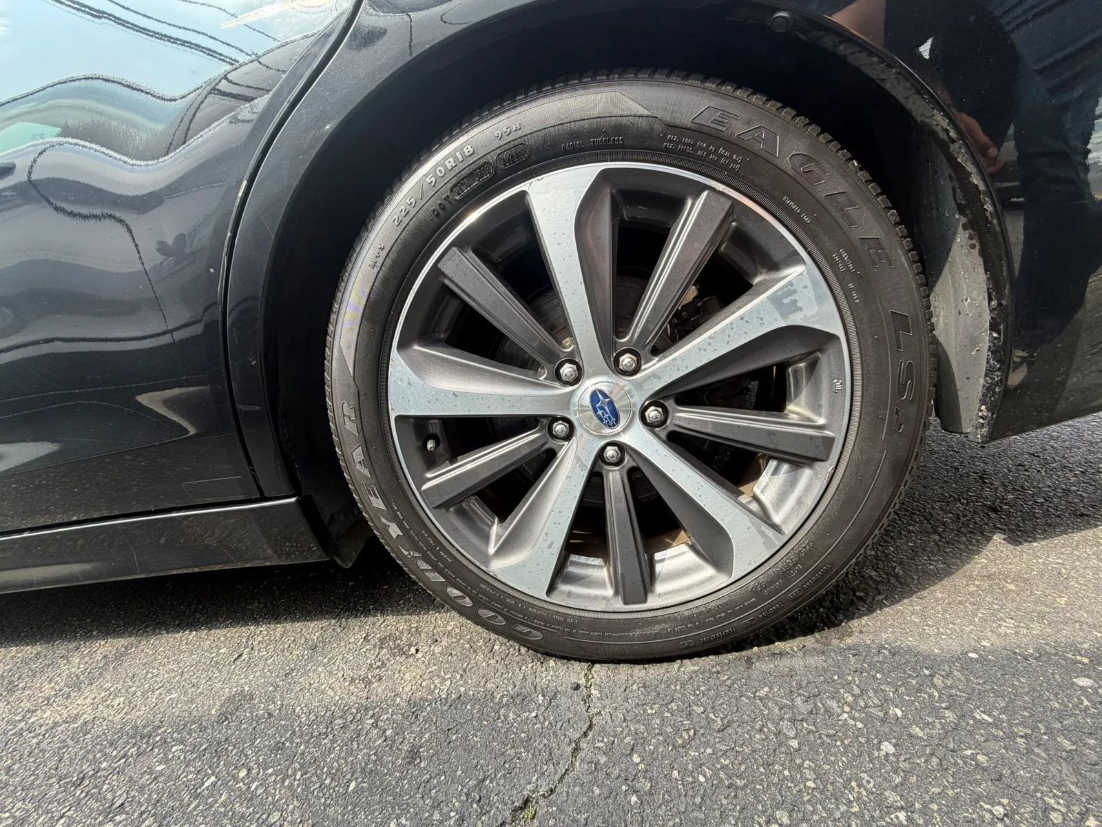 Used 2016 Subaru Legacy 3.6R Limited AWD/4WD image 36