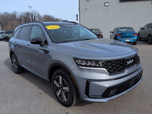 Used 2023 Kia Sorento EX w/ Panoramic Sunroof Package image 1