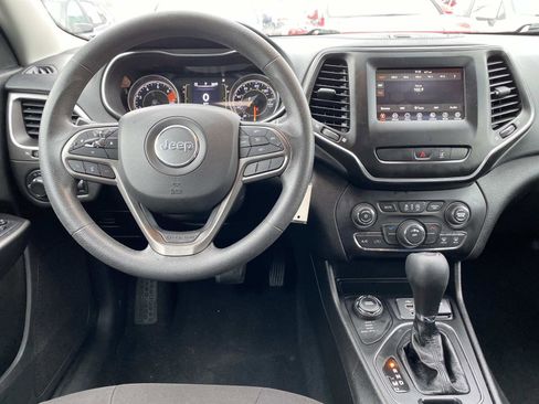 Used 2021 Jeep Cherokee Latitude image 12