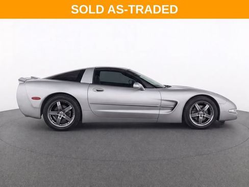 Used 2002 Chevrolet Corvette Coupe w/ Preferred Equipment Group2 RWD image 4