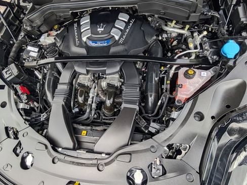 Used 2024 Maserati Grecale Trofeo image 22