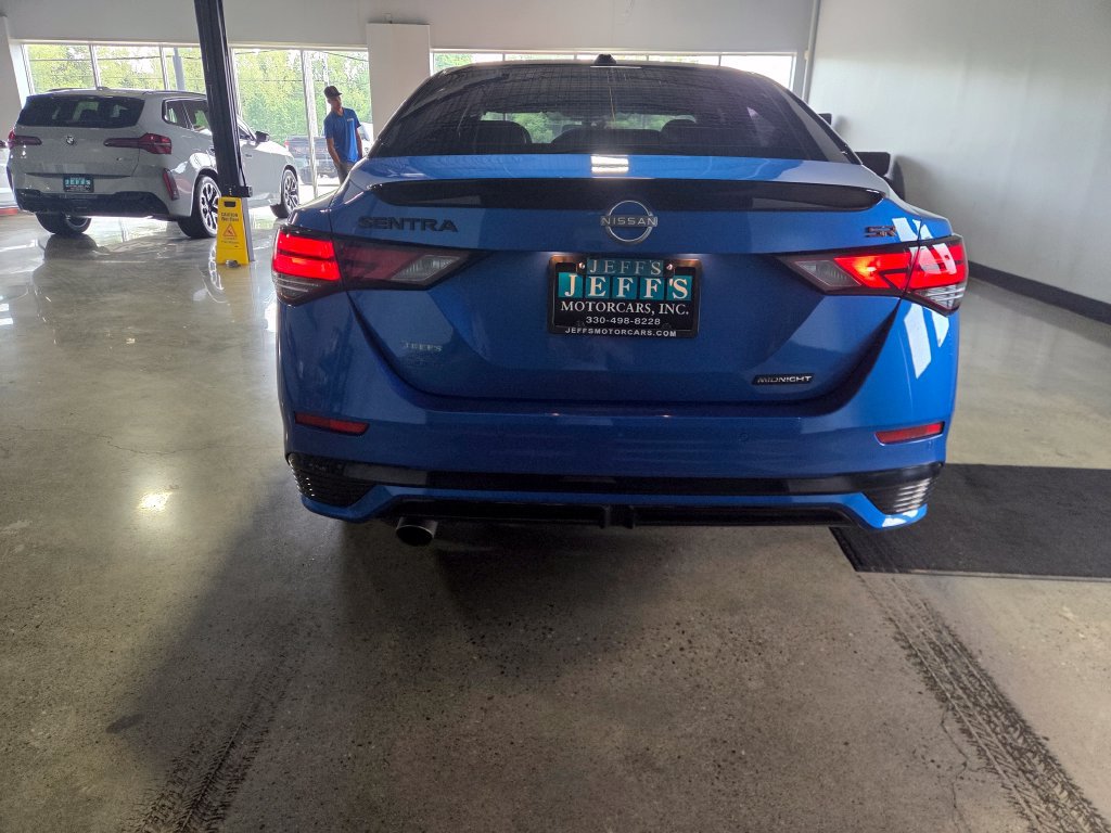 Used 2025 Nissan Sentra SR w/ SR Premium Package FWD image 4