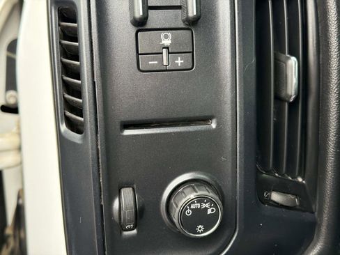 Used 2016 GMC Sierra 2500 2WD Crew Cab image 6