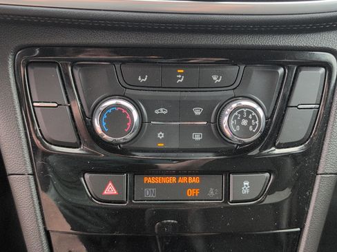 Used 2018 Buick Encore Preferred image 20