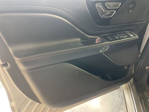 Used 2020 Lincoln Aviator Reserve w/ Equipment Group 201A image 24