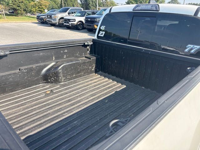 Used 2019 Toyota Tacoma SR5 RWD image 16