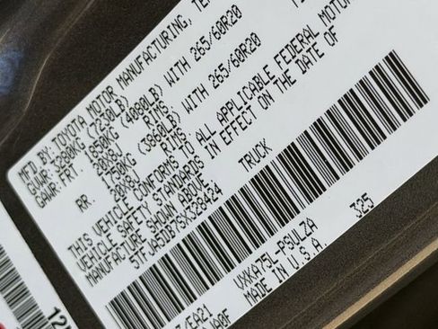 Used 2025 Toyota Tundra Limited image 10