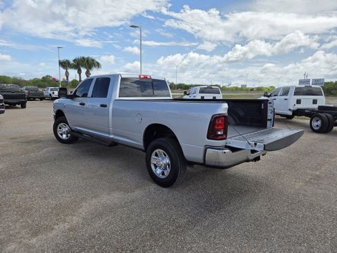 New 2026 RAM 2500 Tradesman image 25