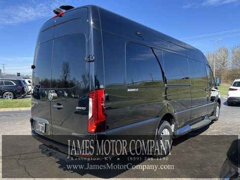Used 2023 Mercedes-Benz Sprinter 3500 image 11