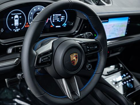 New 2025 Porsche Cayenne GTS image 14