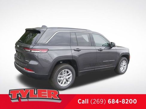 New 2026 Jeep Grand Cherokee Laredo X AWD/4WD image 8