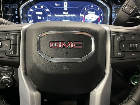 Used 2023 GMC Sierra 1500 SLE image 15