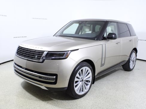 New 2026 Land Rover Range Rover SE image 4