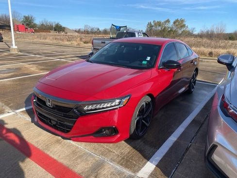 Used 2022 Honda Accord Sport image 1