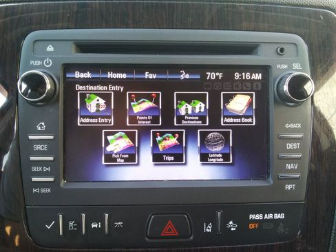 Used 2017 Chevrolet Traverse Premier image 24