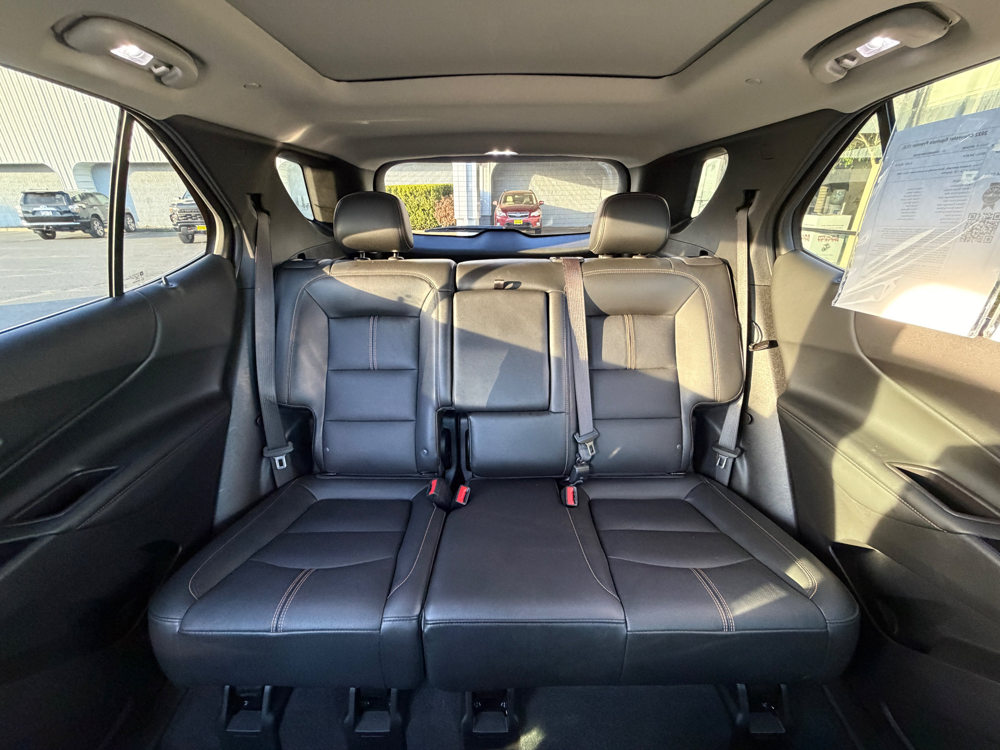 Used 2022 Chevrolet Equinox Premier AWD/4WD image 4