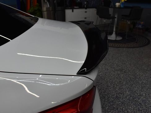 Used 2019 BMW 540i xDrive w/ M Sport Package AWD/4WD image 12