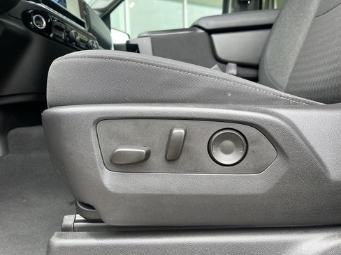 Used 2025 Chevrolet Silverado 1500 LT image 20