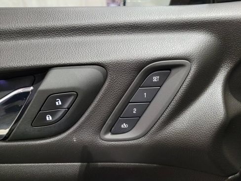 Used 2022 GMC Acadia SLT w/ GMC Pro Grade Package image 55