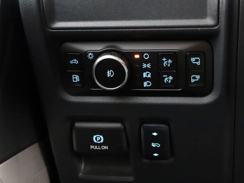 Certified 2025 Ford F150 Lariat w/ Equipment Group 502A High image 38