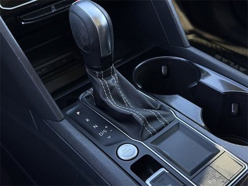 Certified 2022 Volkswagen Atlas SE w/ Panoramic Sunroof Package image 21